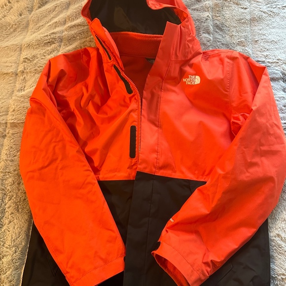 Boys Northface tri-climate jacket size large 14-16